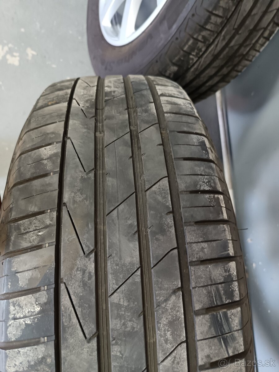 Predam elektrony na audi Q5 - 3