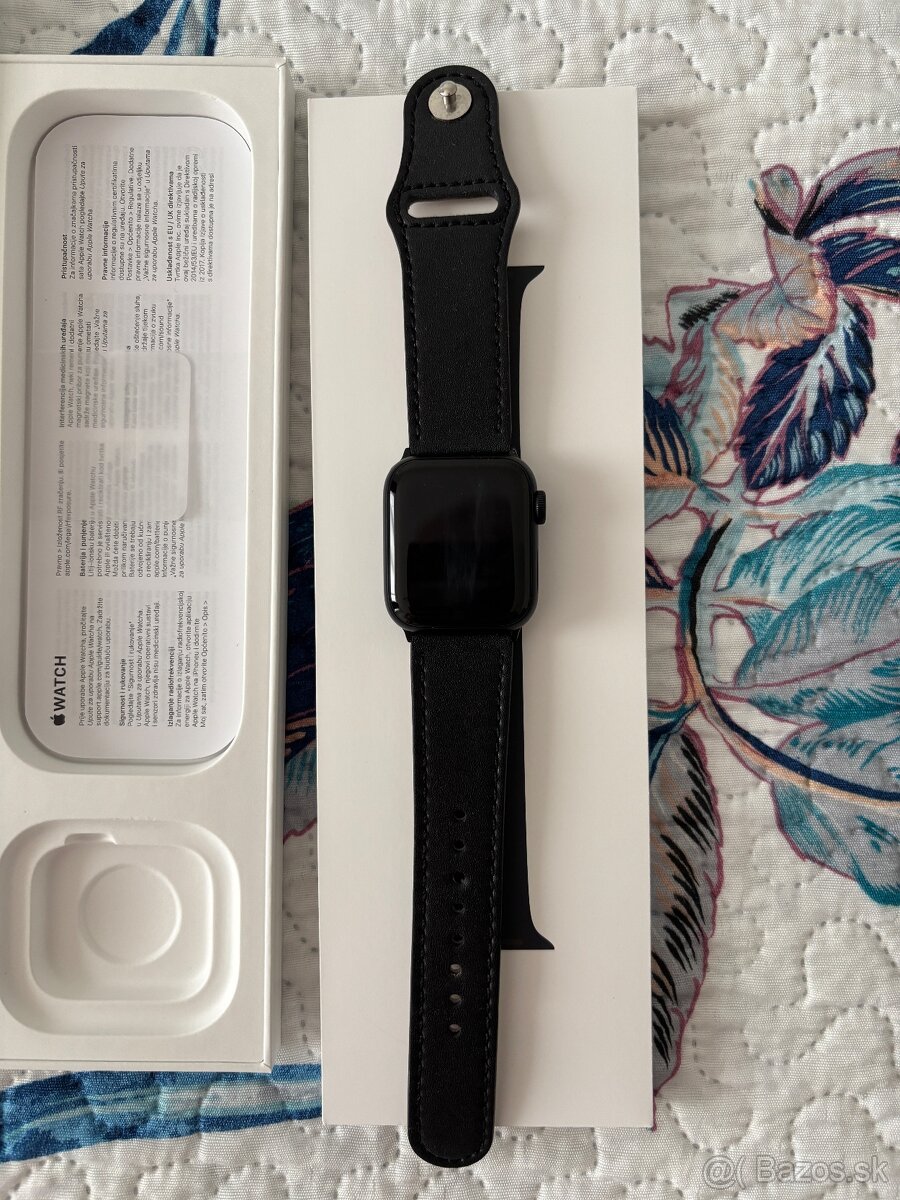 Apple Watch SE 3 2025 - 3