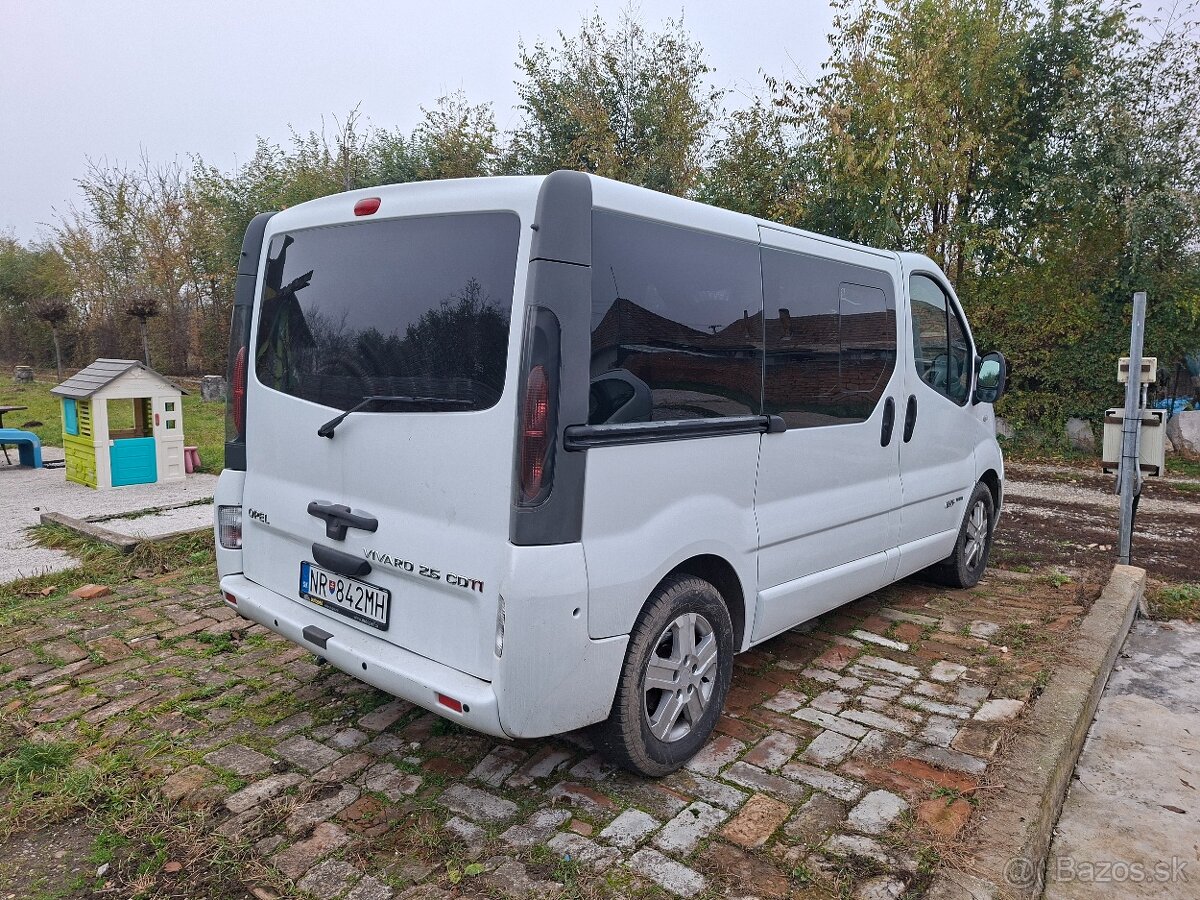 Opel vivaro 2.5cdti automat 8miest - 3