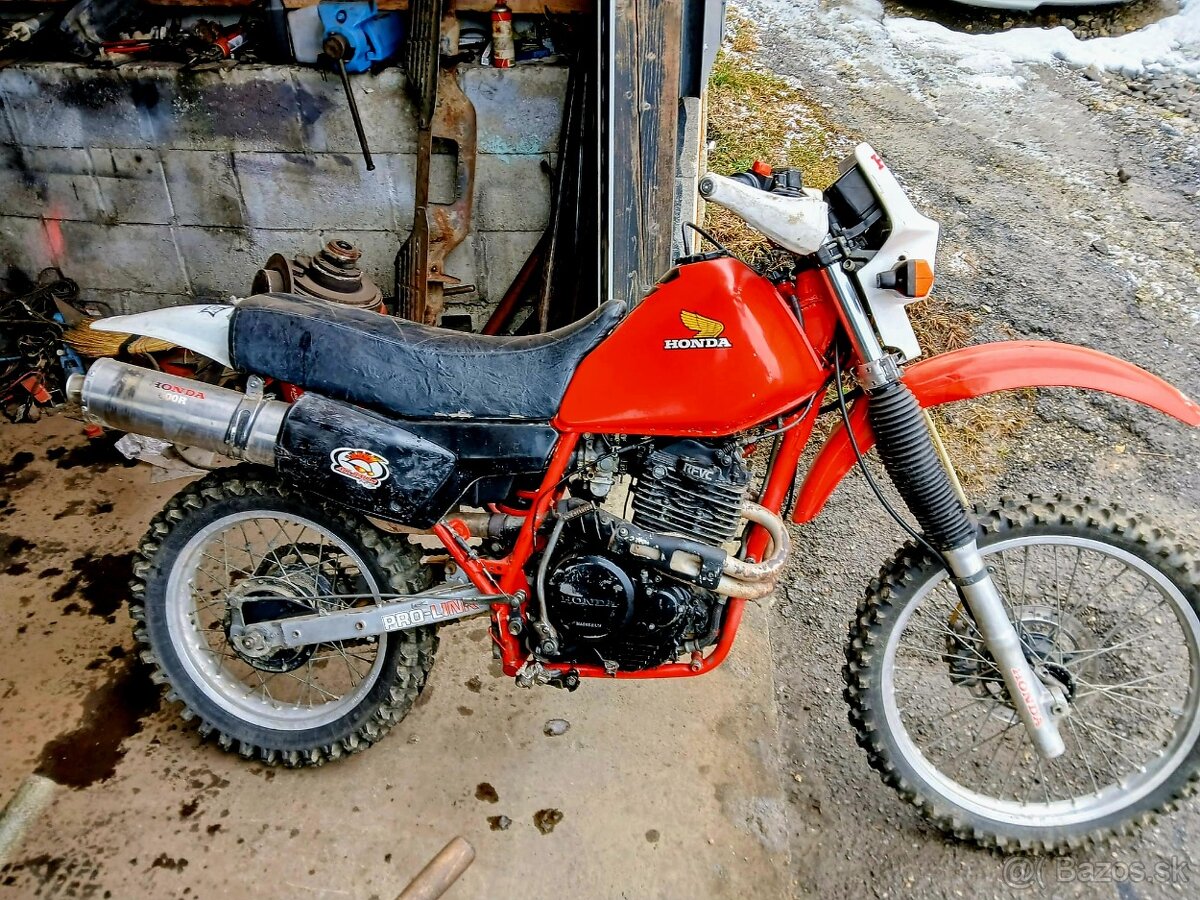 Honda XL 600R.