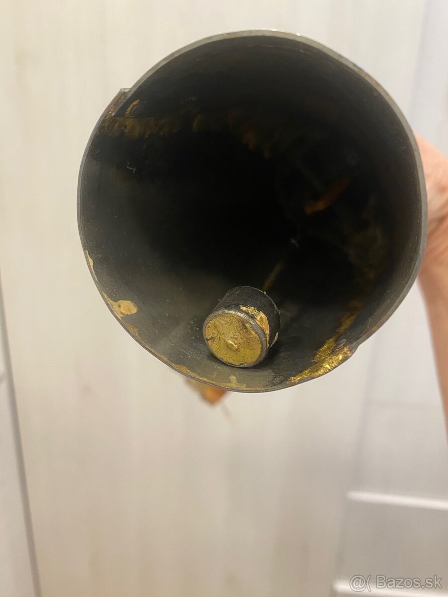 Kravský zvonec na folklórnom detvianskom opasku - 3