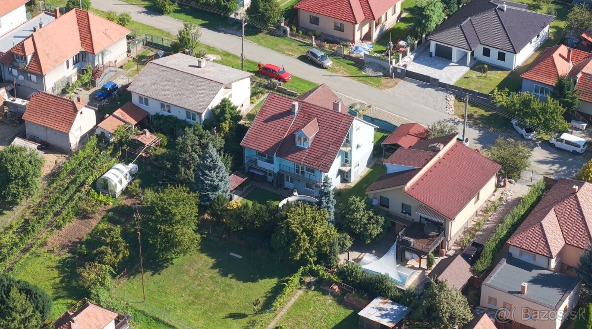 🏡 Unikátny rodinný dom v Kolíňanoch - 3
