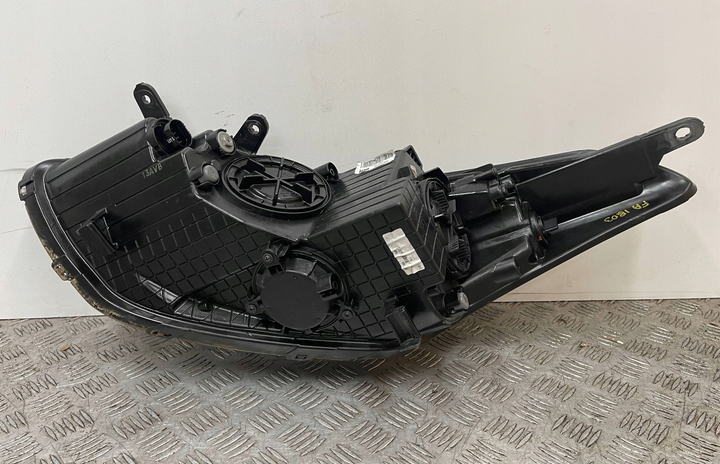 Hyundai i30 II 2 2012- pravé predné svetlo - 3