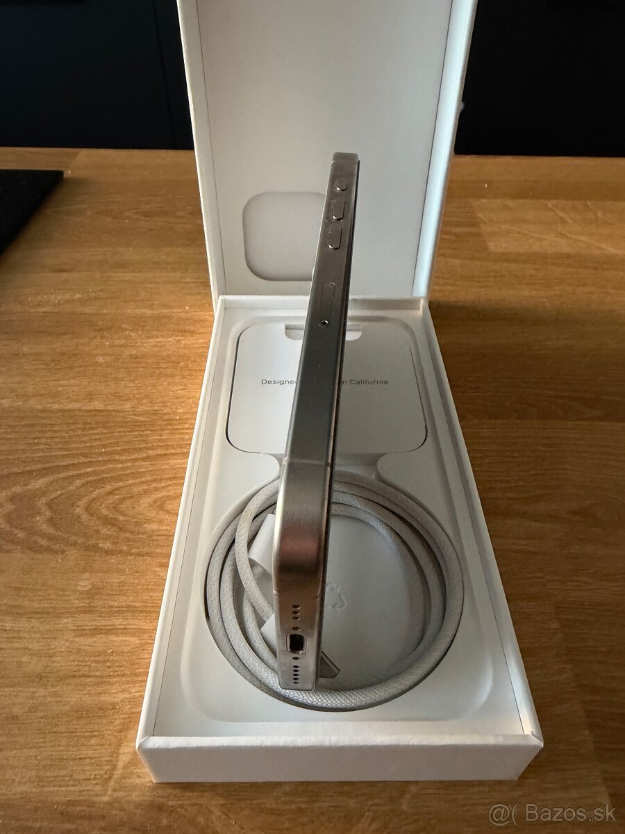 Apple iPhone 15 pro 128 GB - 3