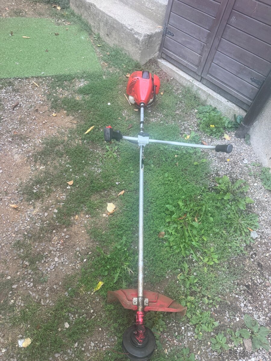 Krovinorez hecht 132 - 3