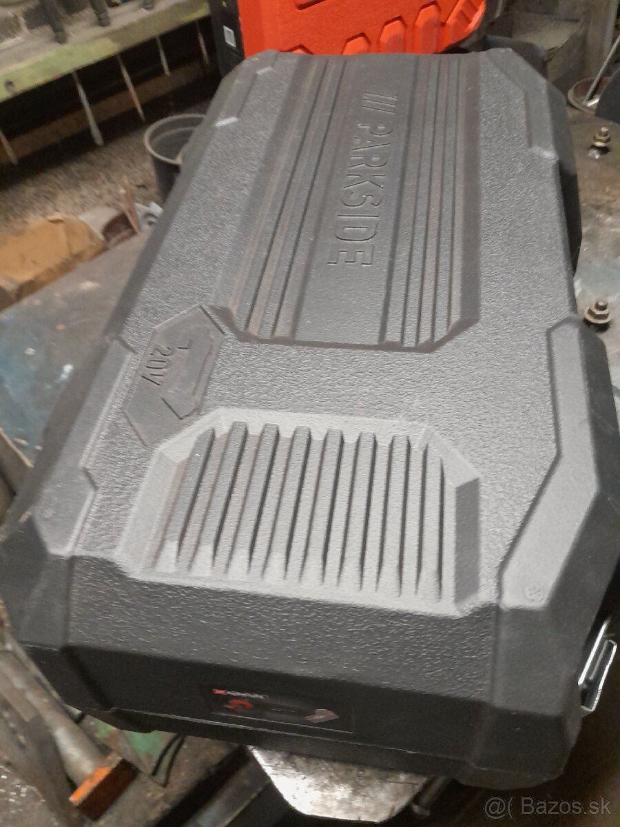 Aku uhlová brúska - 3