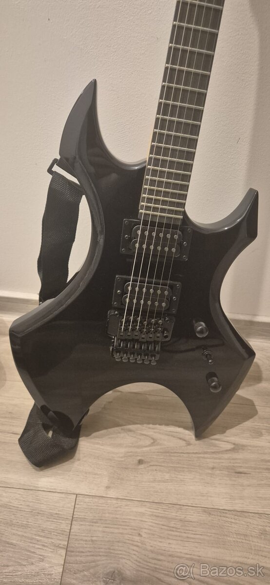 Predám elektrickú gitaru Harlem X a 15w AMP - 3