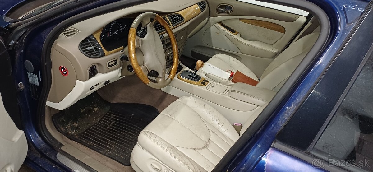 Rozpredám Jaguar S-type 3.0 V6 rok 2000 - 3