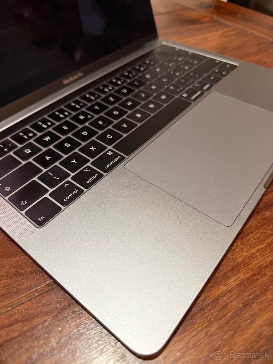 MacBook Pro 13” 2019 – Intel Core i5, 8 GB RAM - 3