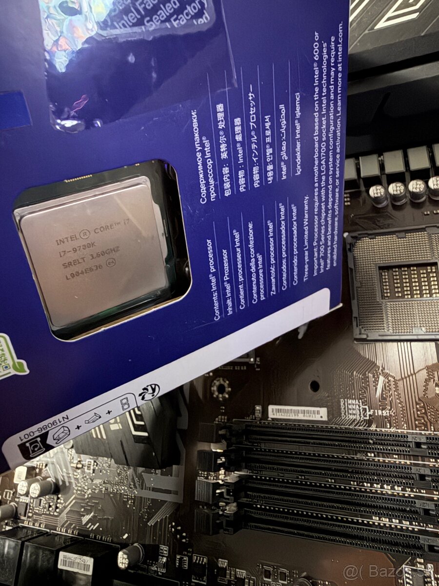 Pricesor i7 9700k - 3