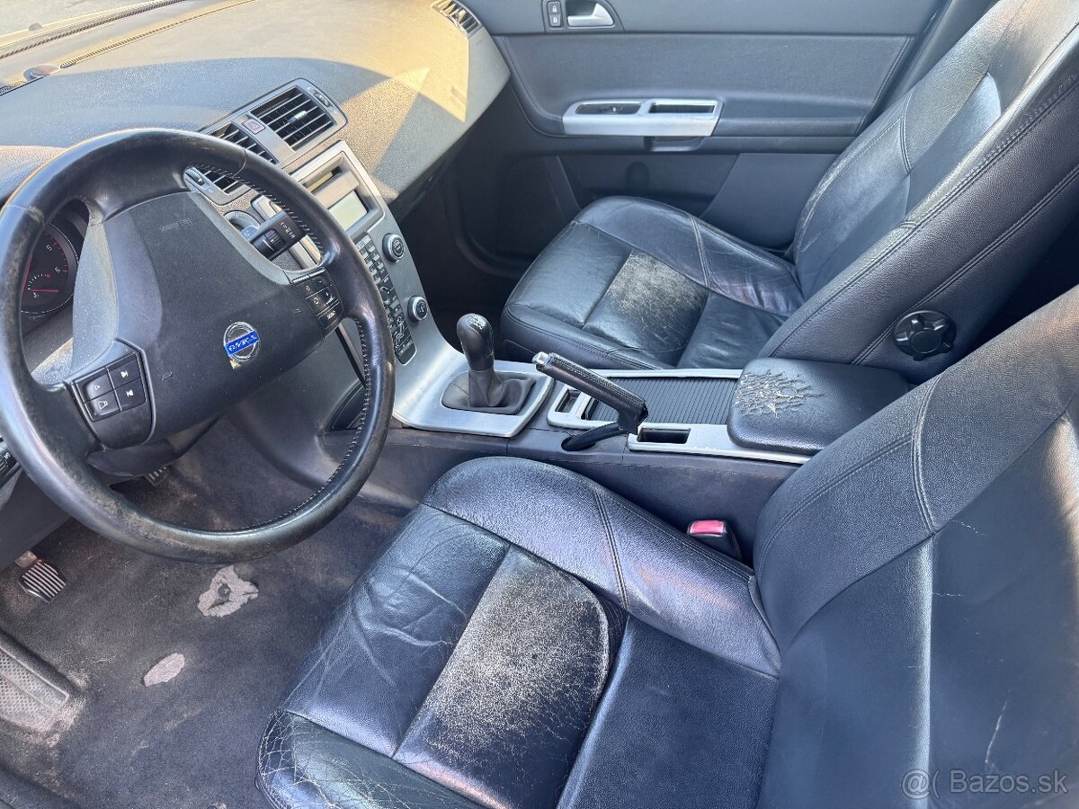 Volvo V50 - 3