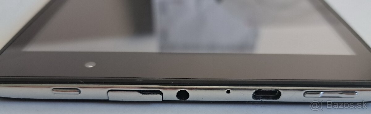 Tablet Gigaset QV830 na diely (nefunkčný) - 3