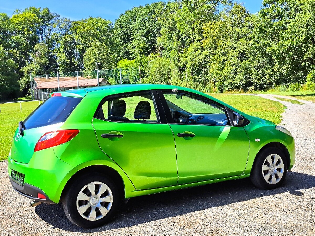 Mazda 2 1.3i 55kw,r.v.2010,po STK - 3