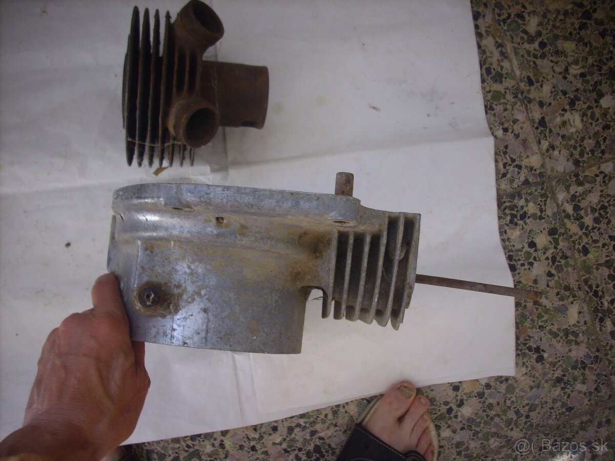 JAWA-ČZ125 polomotor - 3