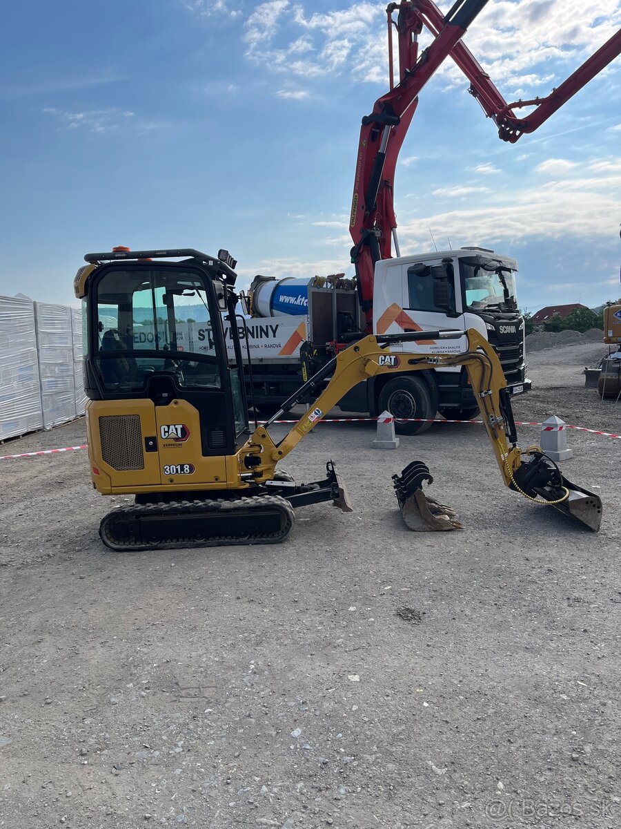 Caterpillar 301.8 - 3