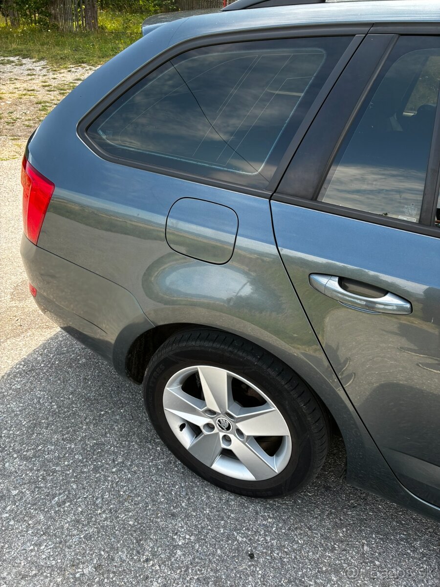 Škoda Octavia Combi III Business - 3