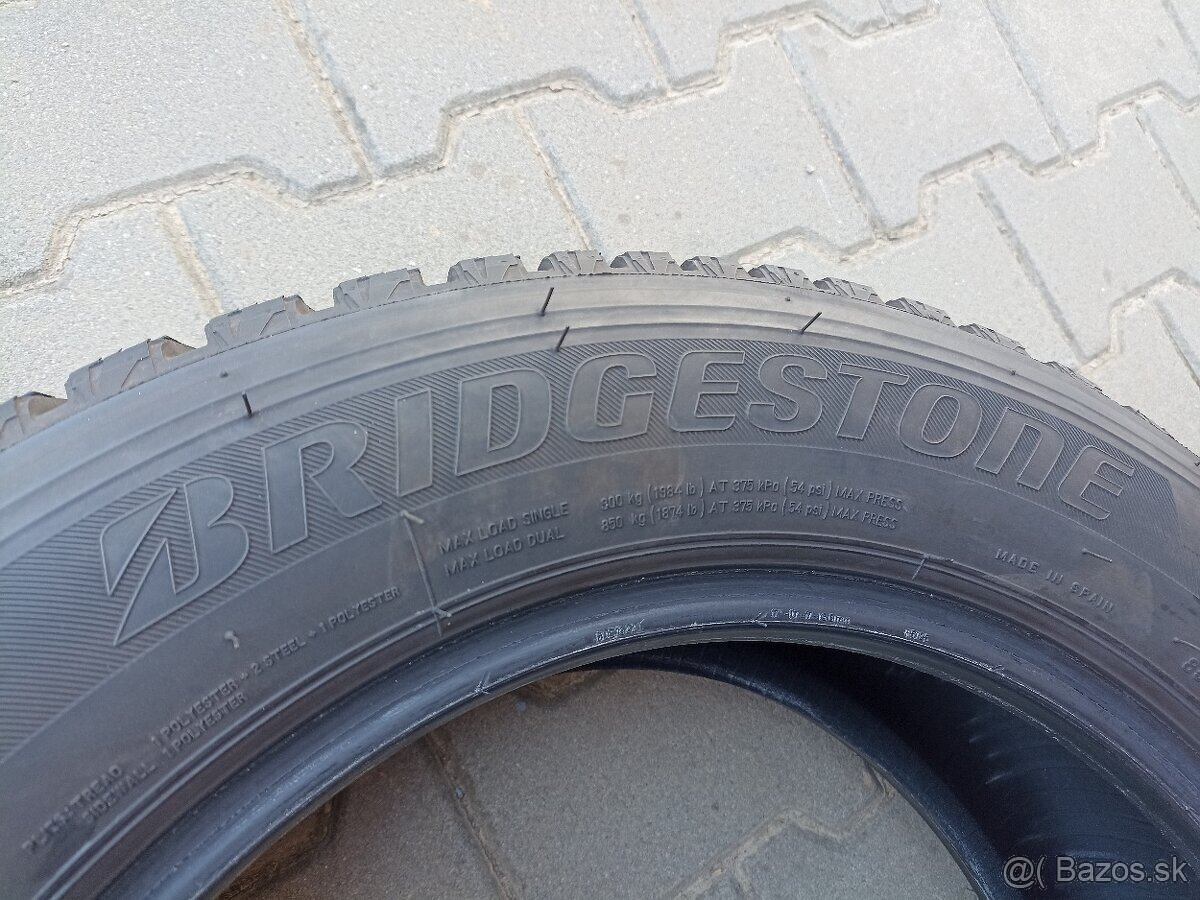 Zimné záťažové pneu Bridgestone Blizzak W810 215/60 R17C - 3