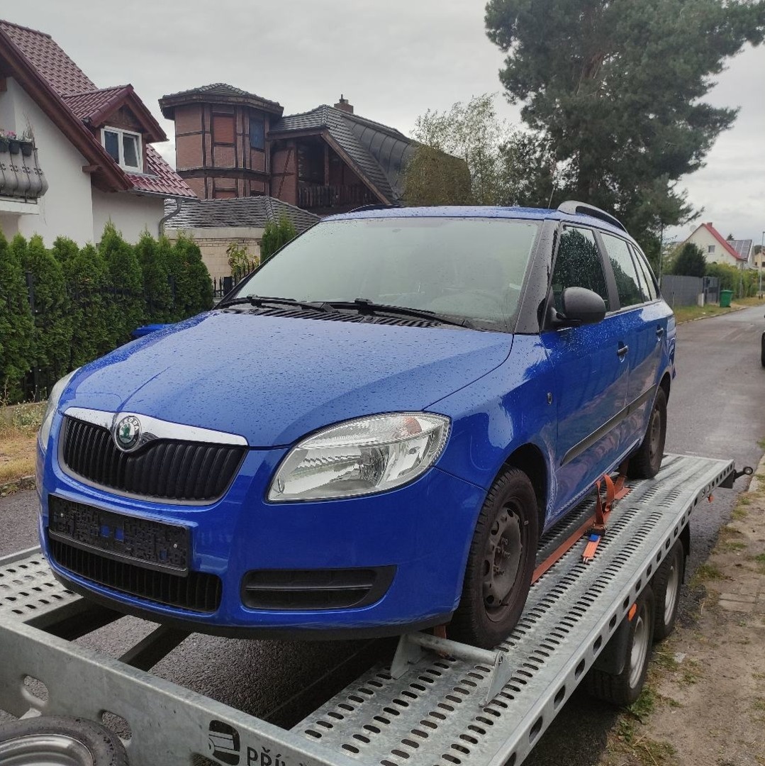 Skoda Fabia 2 1.4 MPI kombi modrá - 3