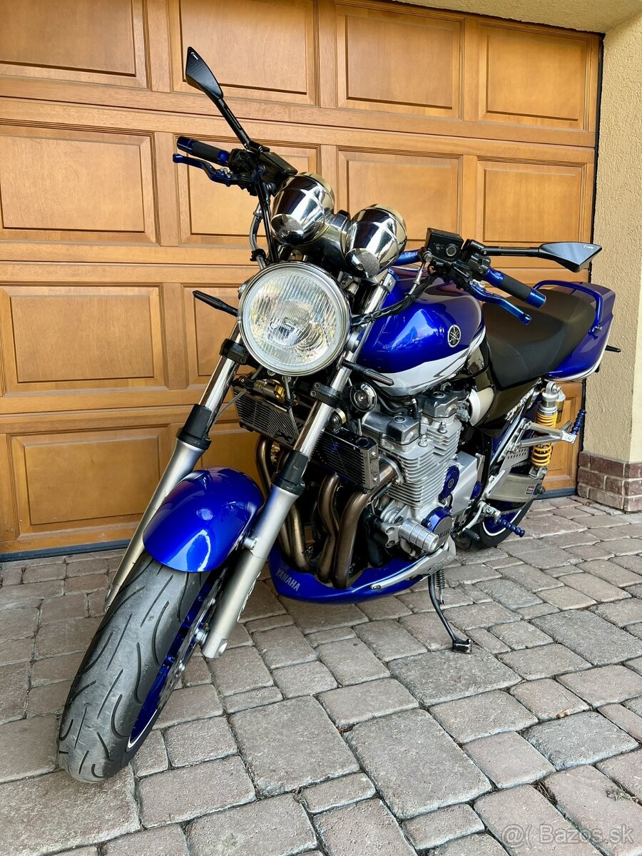 Yamaha XJR 1300 - 3