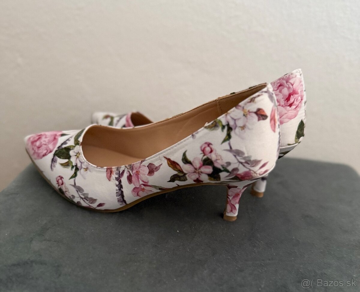 dámske kvetované lodičky veľ.38 - 3