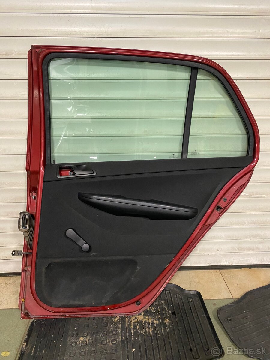 Zadné pravé dvere fabia 1 - 3