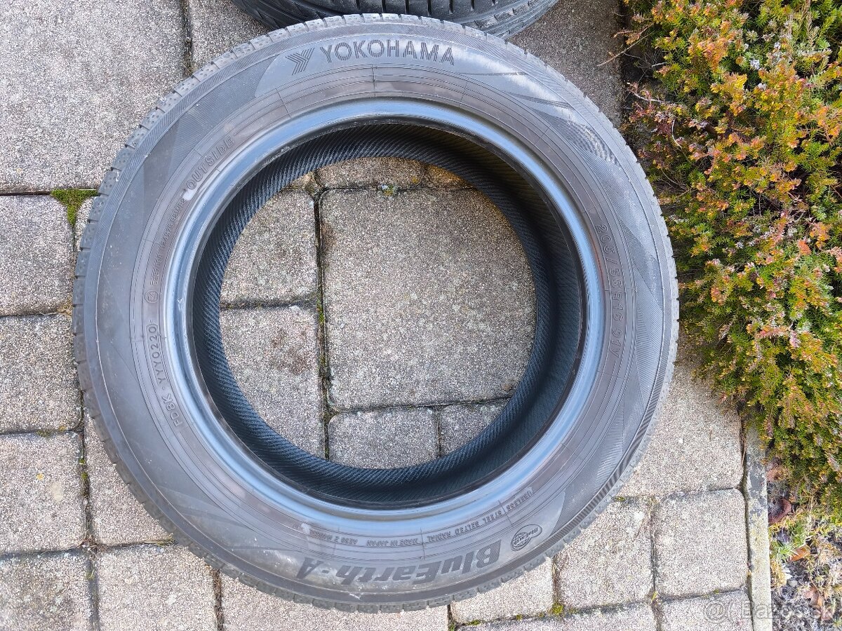 Yokohama BluEarth 205/55 R16 - 3