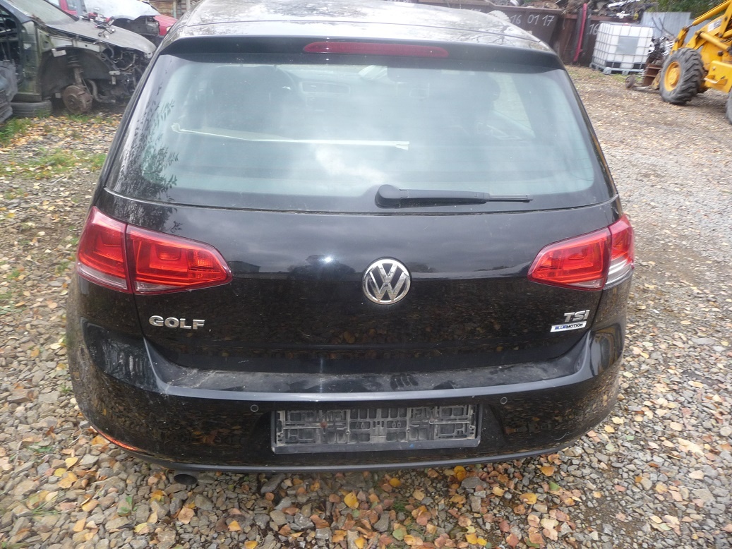 Volkswagen . Golf 7.,,4x4..............nahradne diely - 3