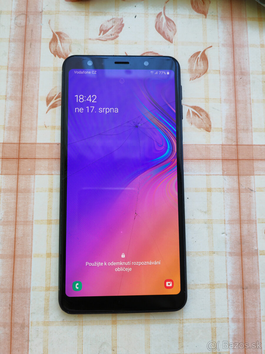 Samsung A7 4/64 GB + 15 Obalů - 3