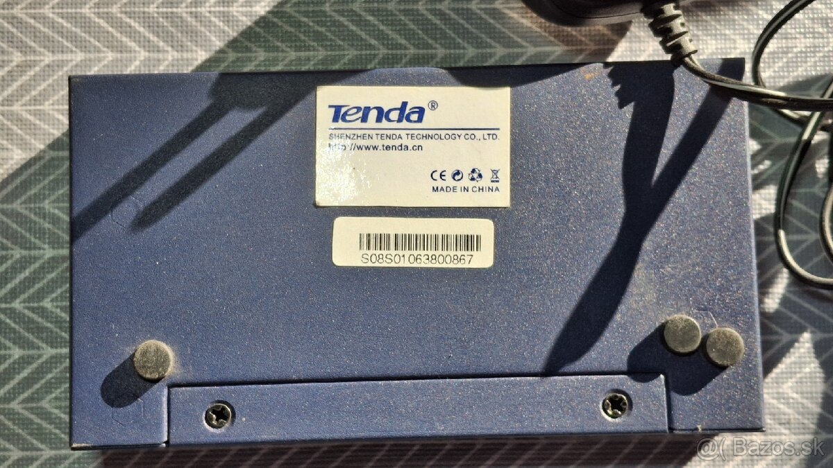 Switch Tenda 8 portovy - 3