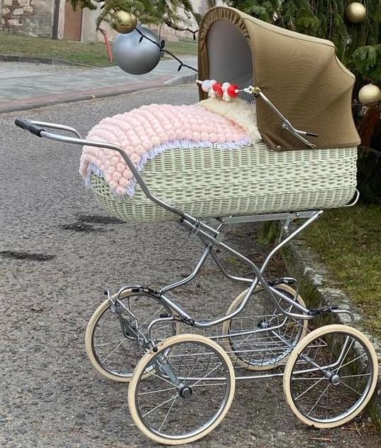 Retro kočík, starý nostalgický Zekiwa. - 3