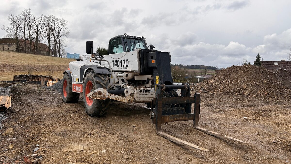 Teleskopický manipulátor BOBCAT T40 170 - 3