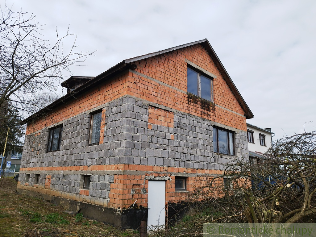 Holodom s malou chalupkou Veľká Čalomija - 3