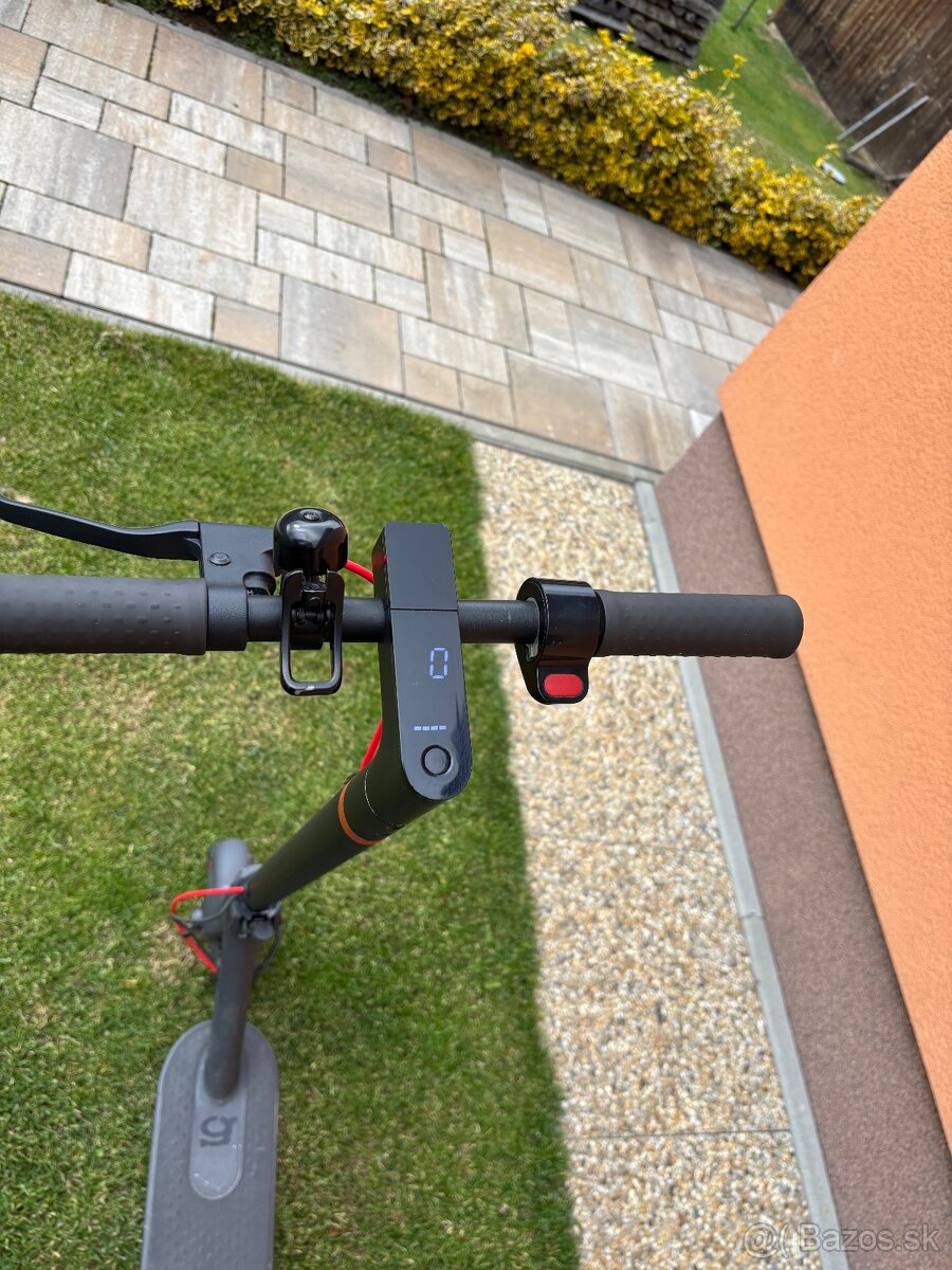 Elektricka kolobežka Xiaomi Mi Electric Scooter Pro 2 - 3