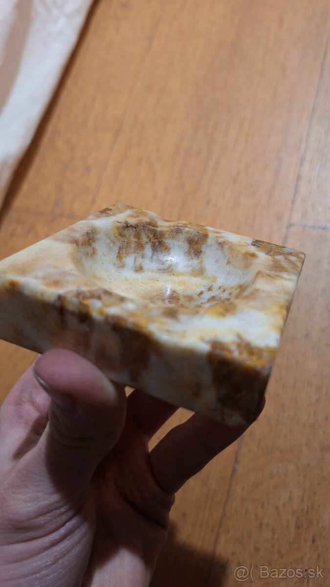 Malý popolník / miska z lešteného mramoru – ručná práca - 3