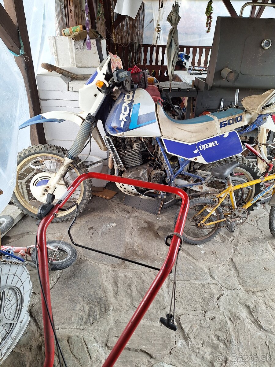 Suzuki dr 600 - 3