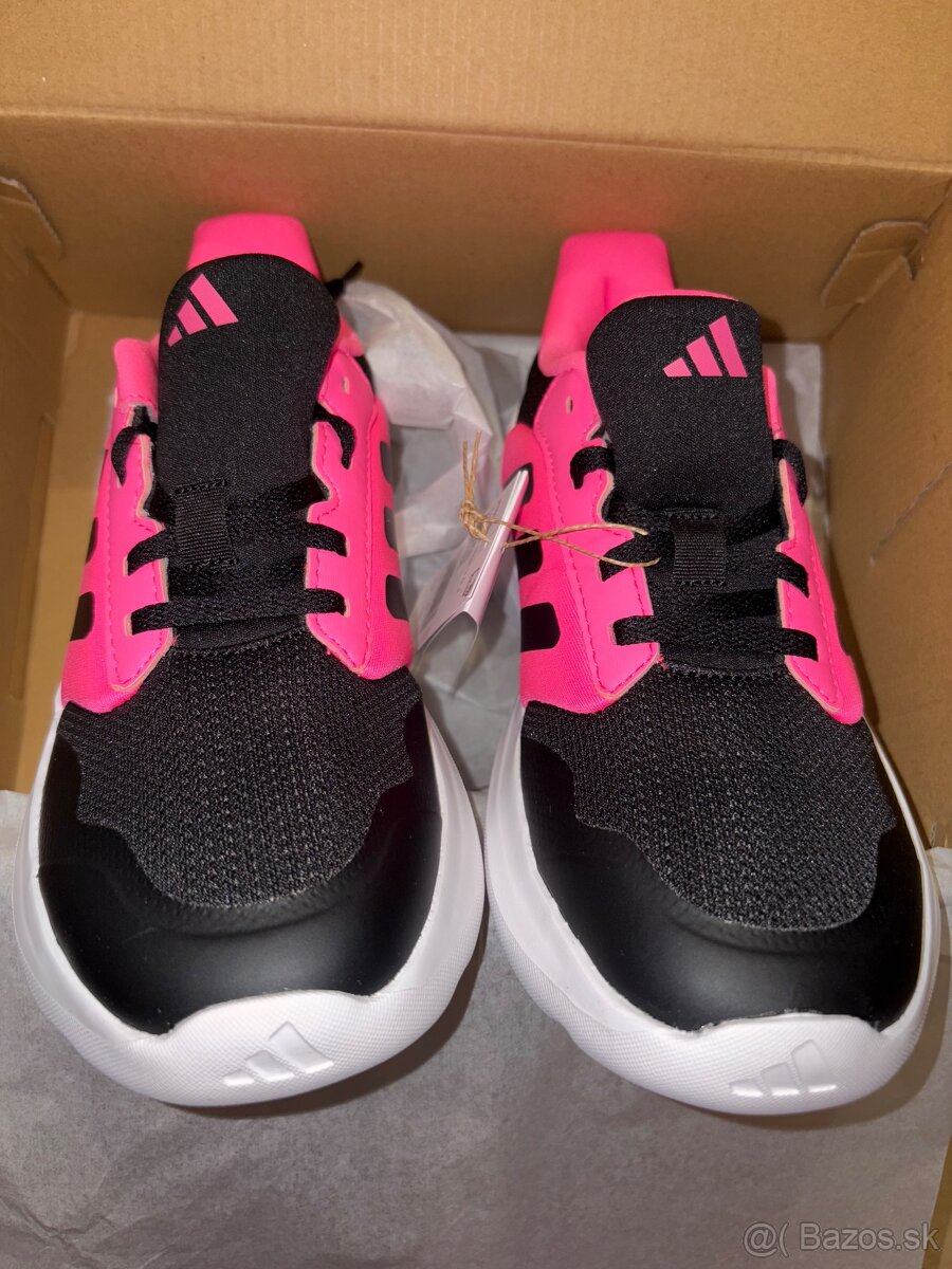 Tenisky adidas v.36 2/3 s visačkou - 3