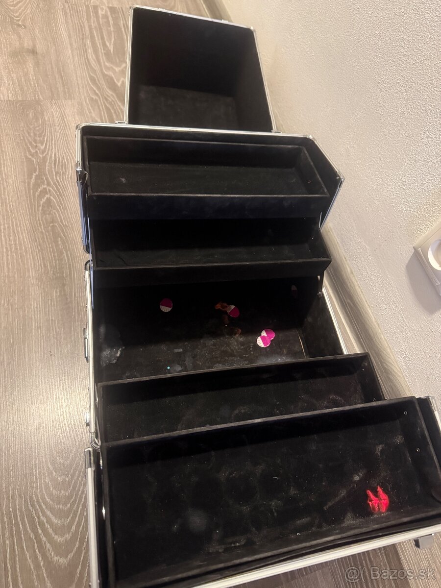 Kozmetický kufrik - 3