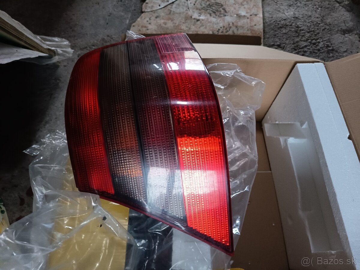 Zadné svetlá golf4 - 3