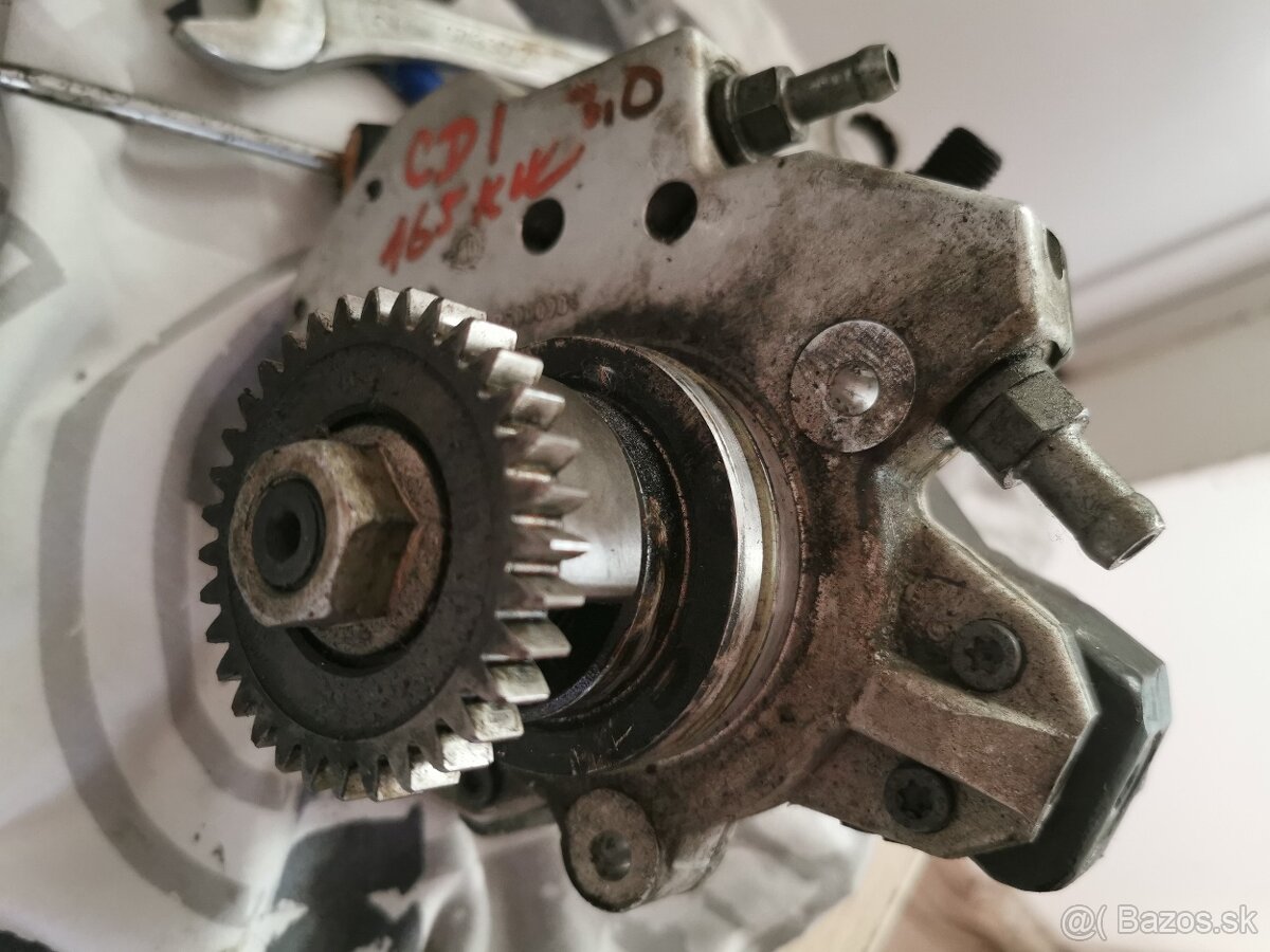 Čerpadlo mercedes benz 3.0cdi - 3