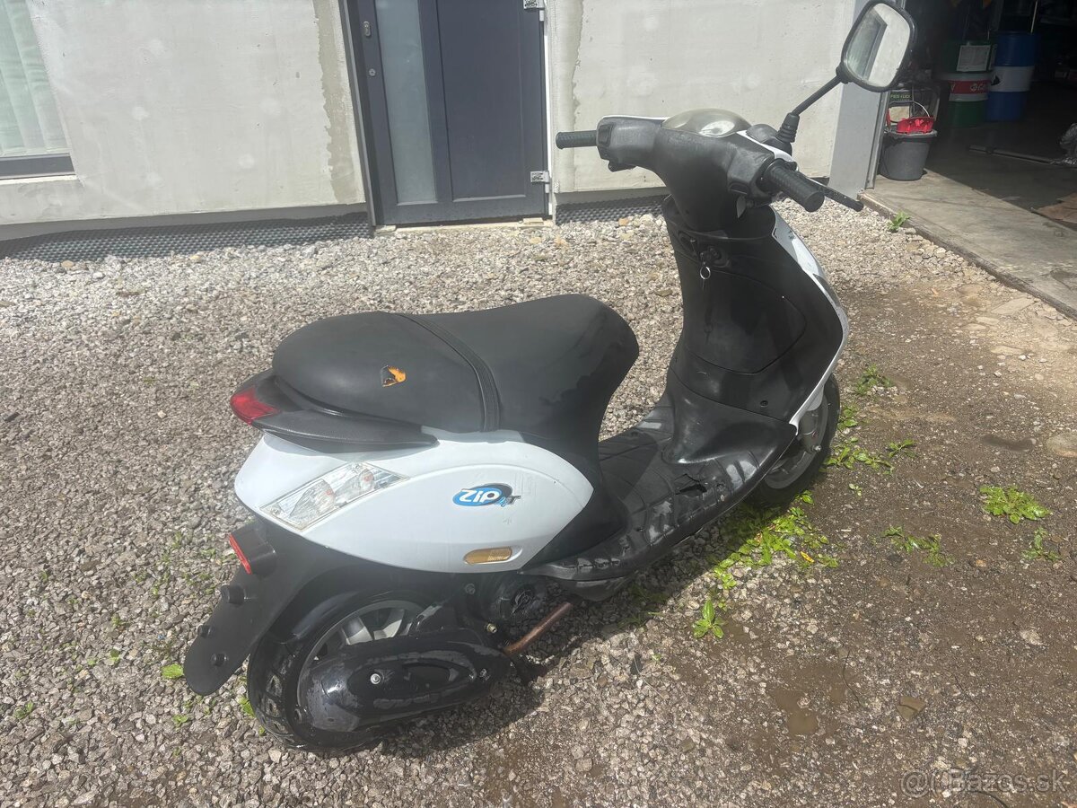 Piaggio zip 50 4t - 3