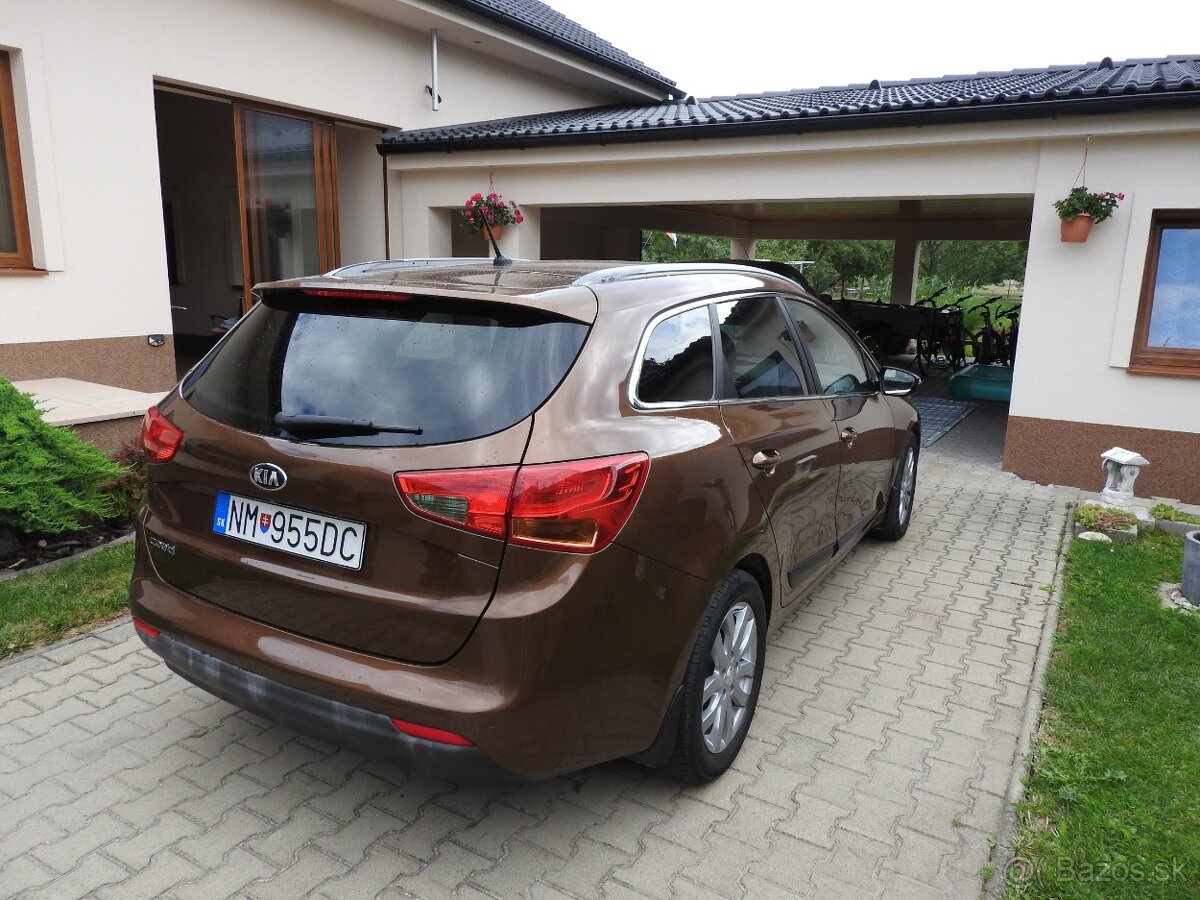 predámKIa Ceed SW 1,4 benzín - 3