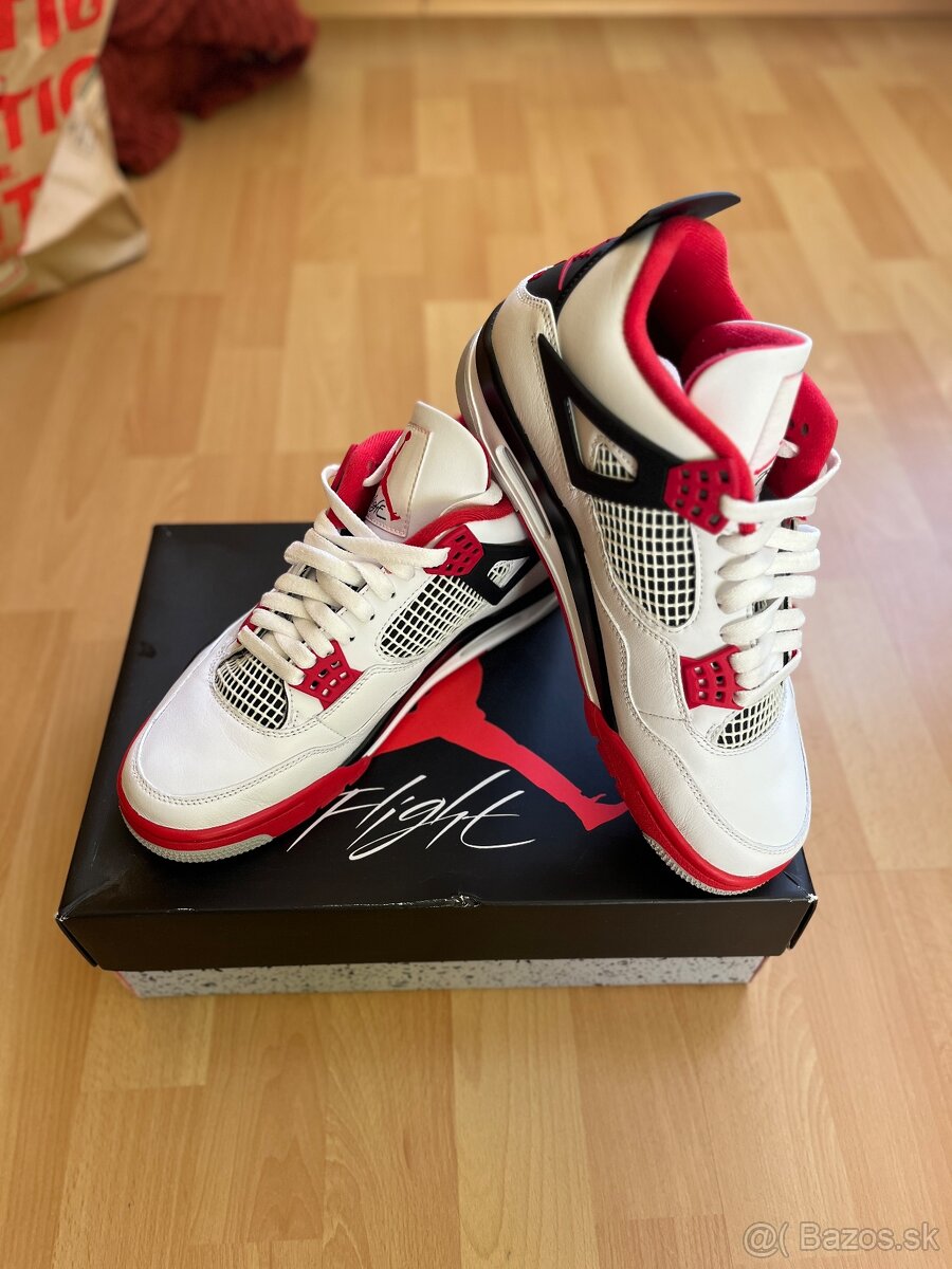 Jordan 4 Retro Fire Red (2020) EU 42, US 8.5 - 3