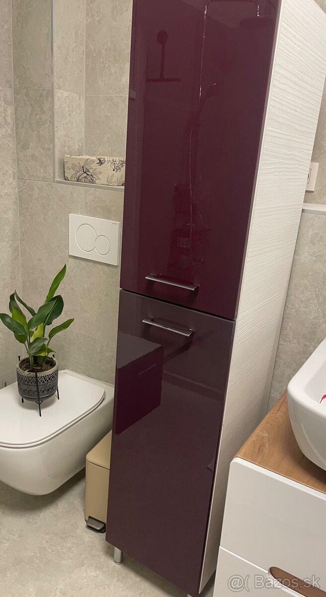 Fialová kúpelňová skrinka - 3