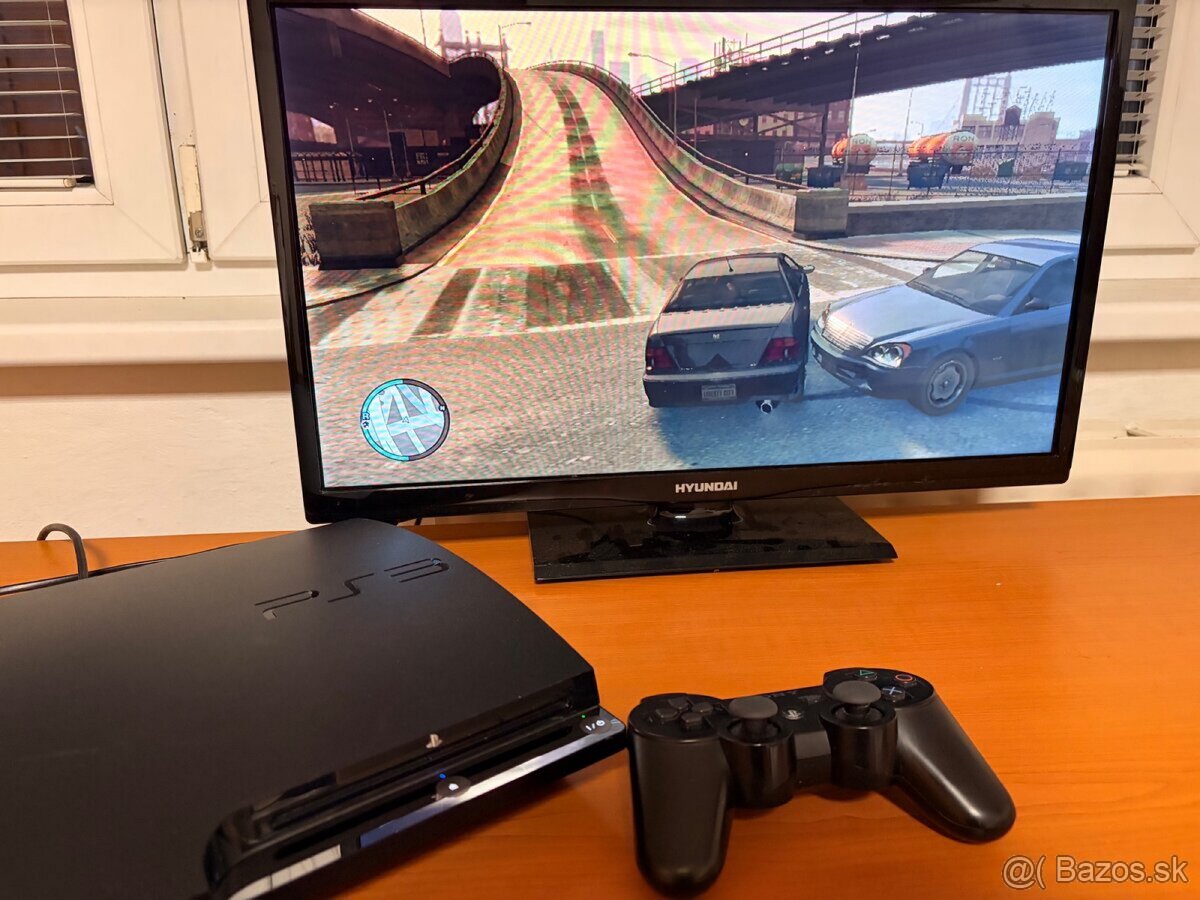 PlayStation 3 + 2 ovládače + 5 hier - 3