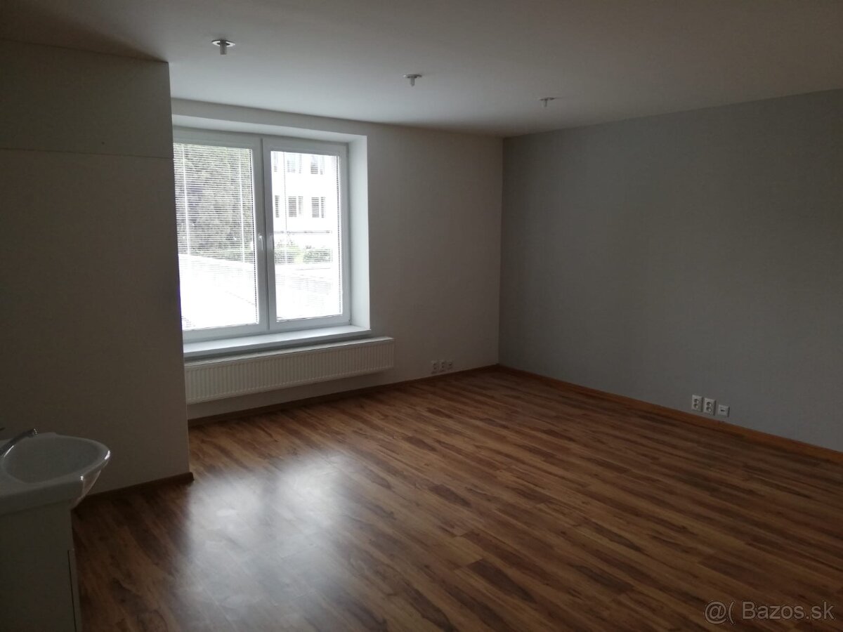 Prenájom obchodných priestorov – Bardejov, Hurbanova 7 - 3