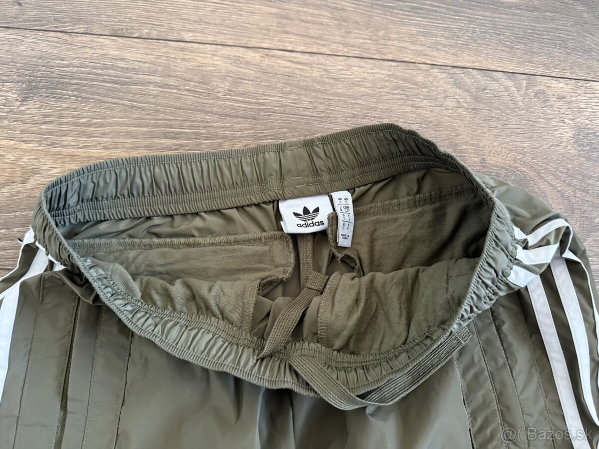 Adidas X Parley šortky - 3