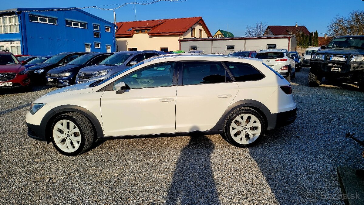Seat Leon Experience 2,0 TDI-135 kw 4x4 - 3