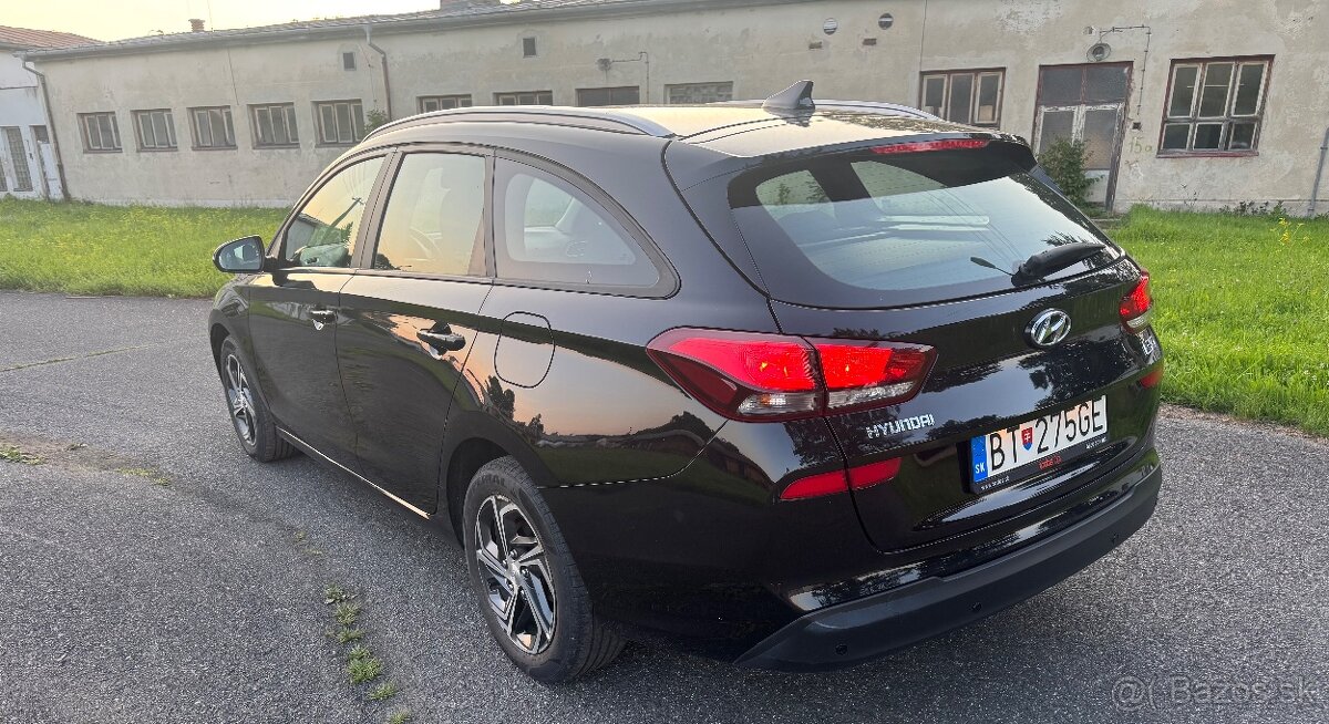 Hyundai i30 kombi 1.6crdi 85KW M6 RV2021 - 3