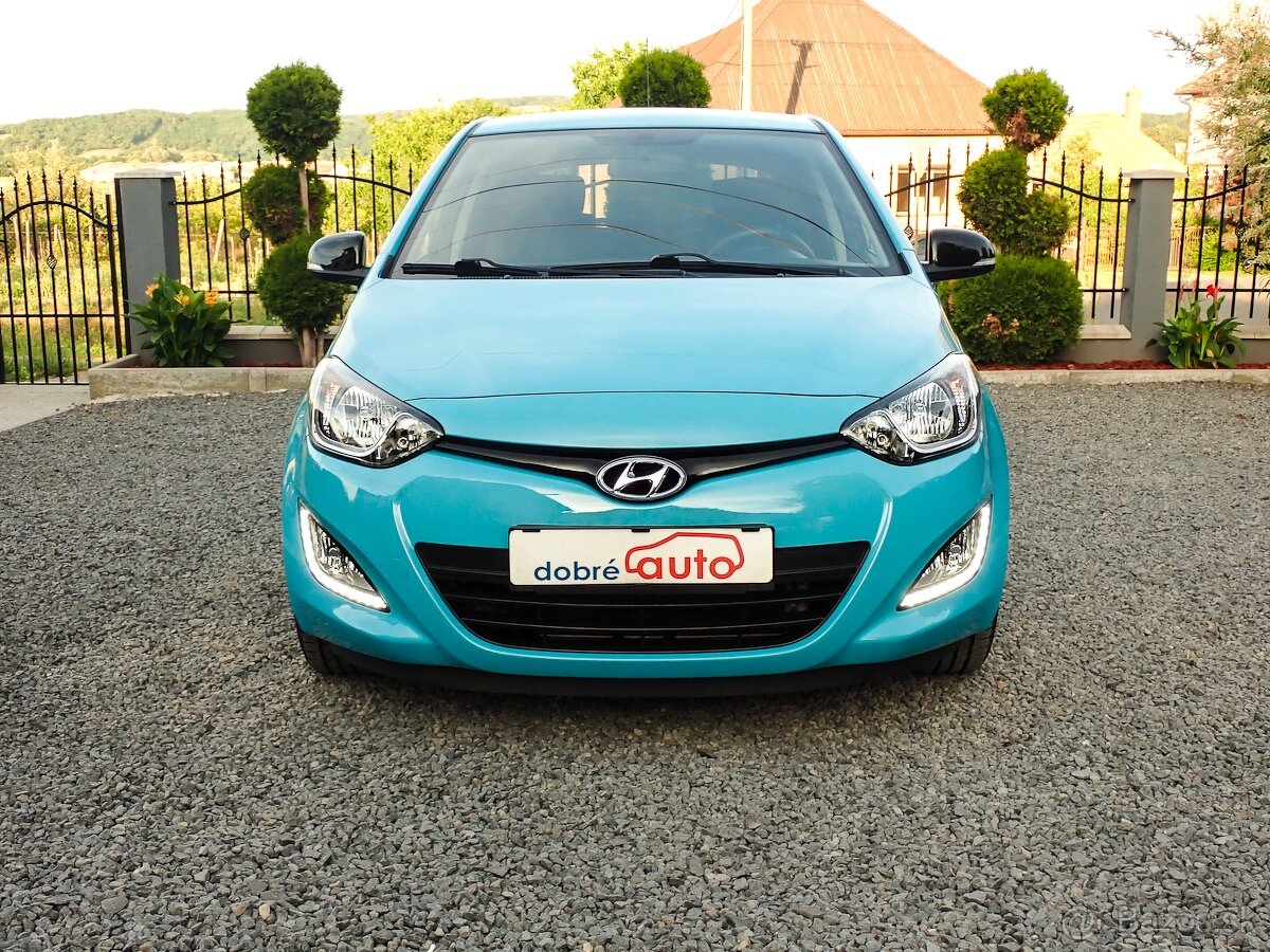 HYUNDAI i20 1.25 benzin - 83tis km-2014-LED-KLIMA-VYHREV SED - 3