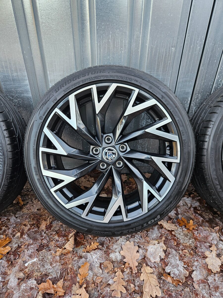 Letní alu kola Helix 19" Škoda Superb 235/40 R19 - 3